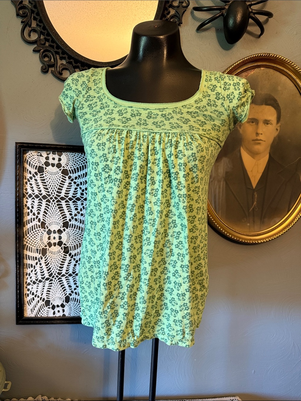 Aeropostale vintage green floral babydoll top